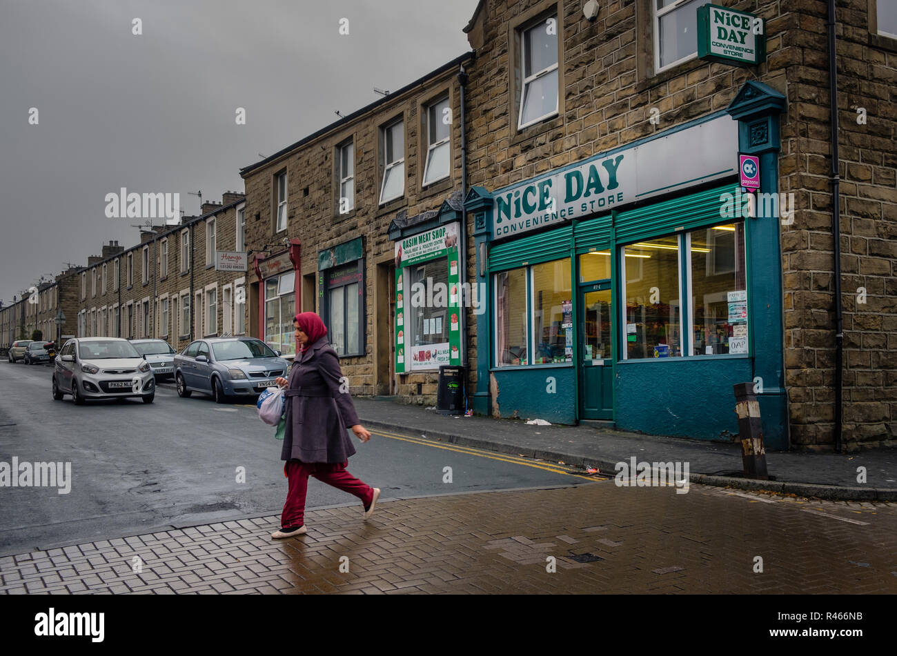"Bel giorno", un piccolo negozio di Nelson, Lancashire Foto Stock