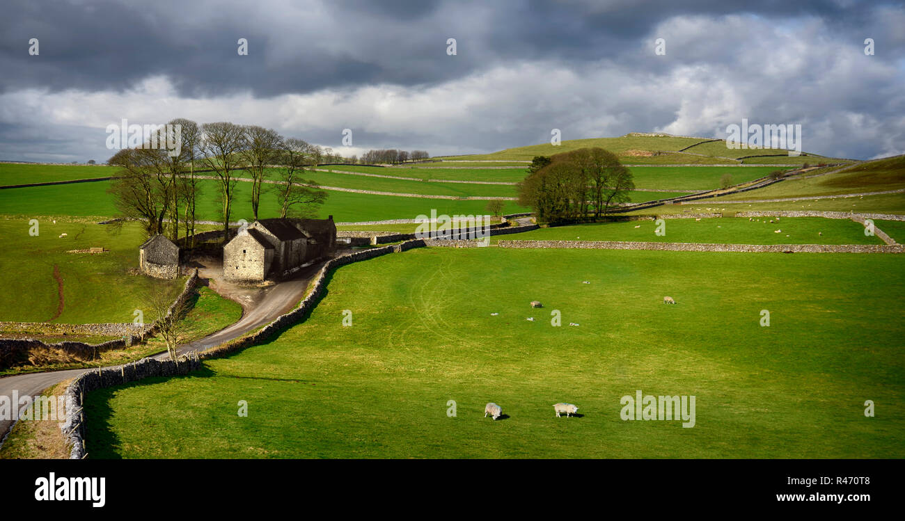 Sotto il Derbyshire open skies Foto Stock