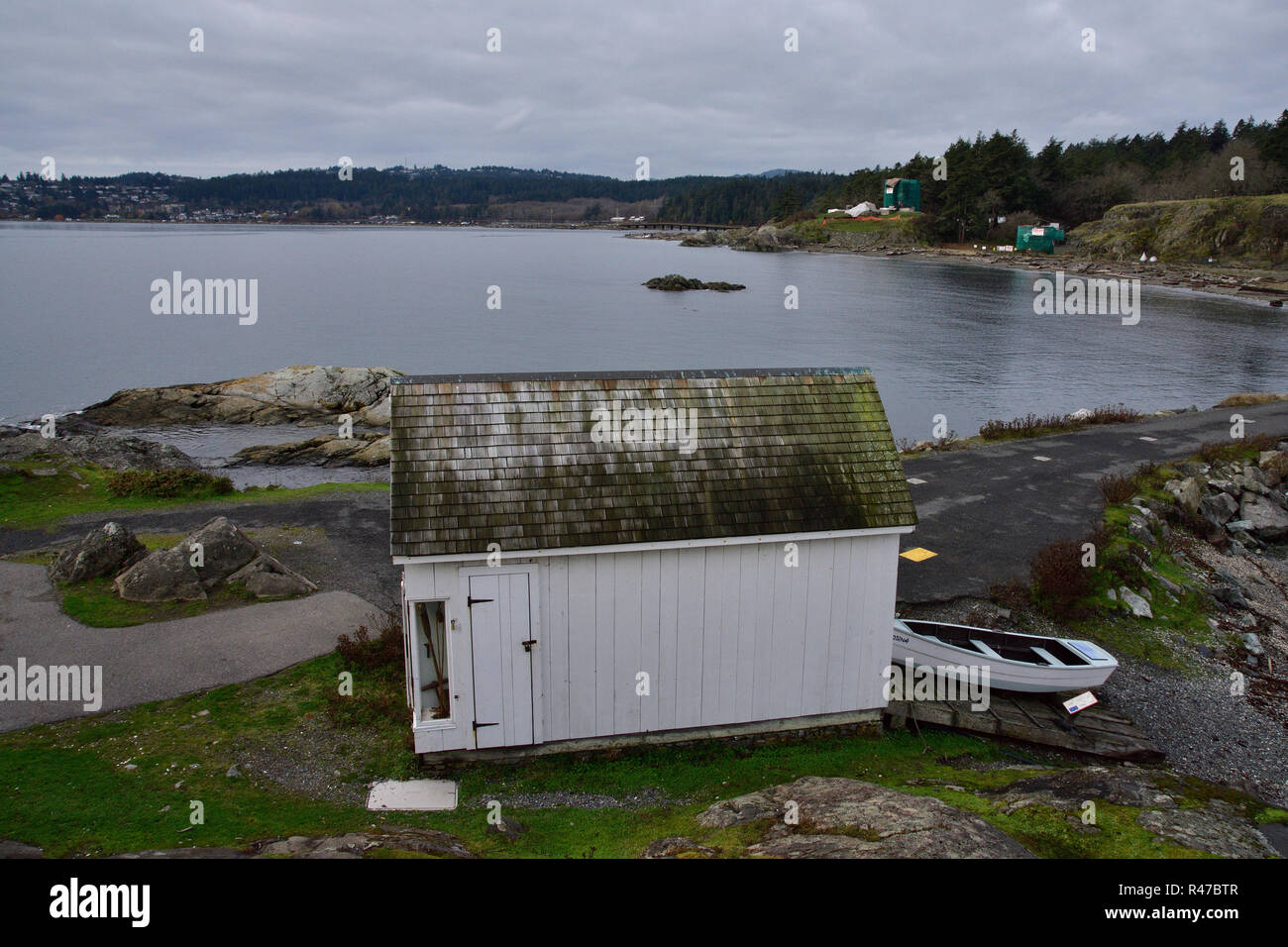 Capannone in barca e barca a Fisgard lighthouse in Esquimalt B.C. Canada Foto Stock