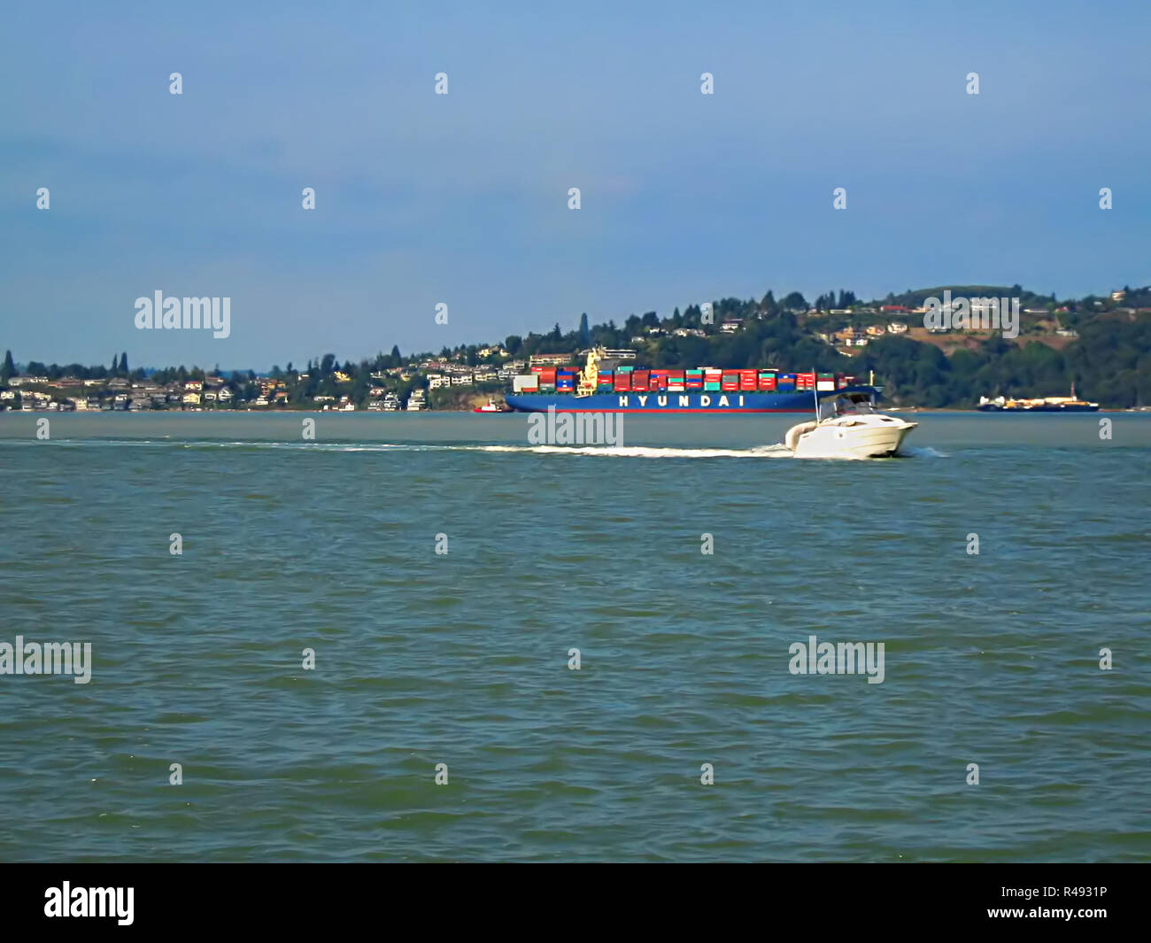 Il motoscafo e nave Container Foto Stock