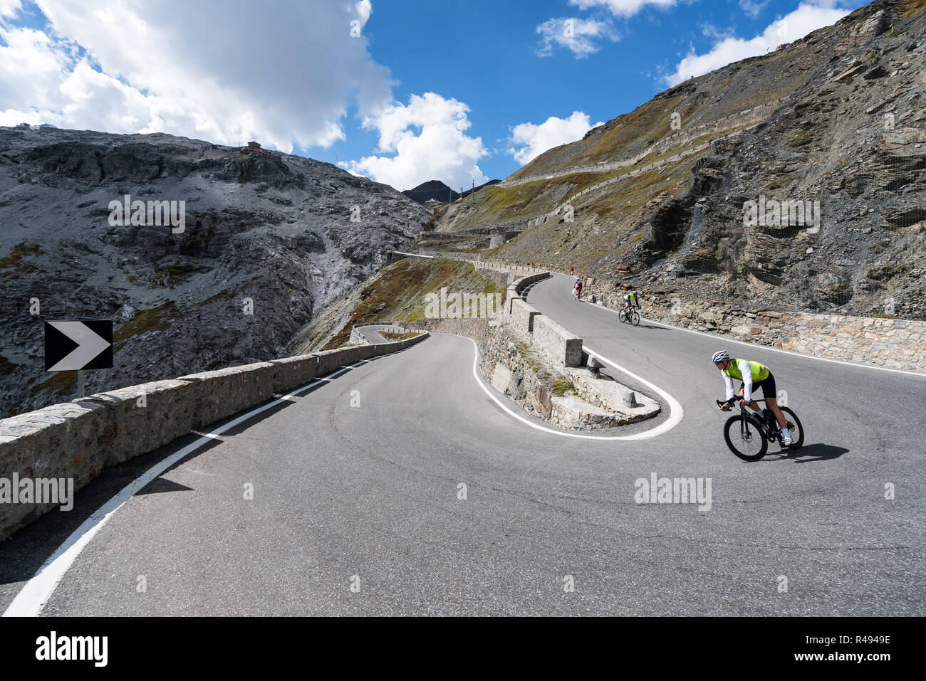 Escursioni in bicicletta al Passo dello Stelvio, Bormio, Italia, Europa Foto Stock