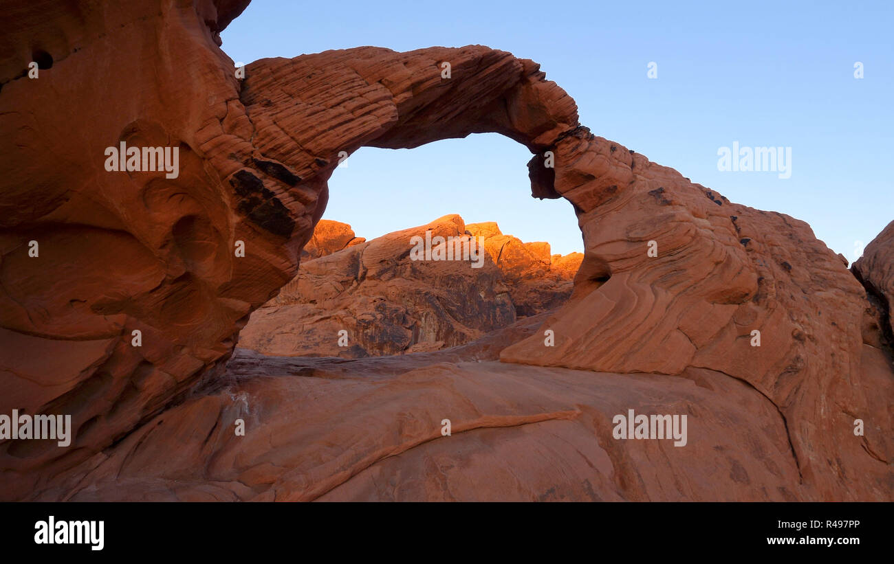 Arch Rock a valle del fuoco parco dello stato del Nevada Foto Stock