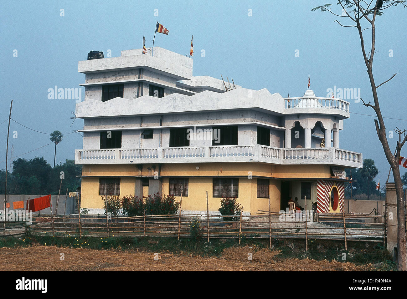 Vista di Sri Lankaramaya tempio buddista, Vaishali, Bihar, in India, Asia Foto Stock