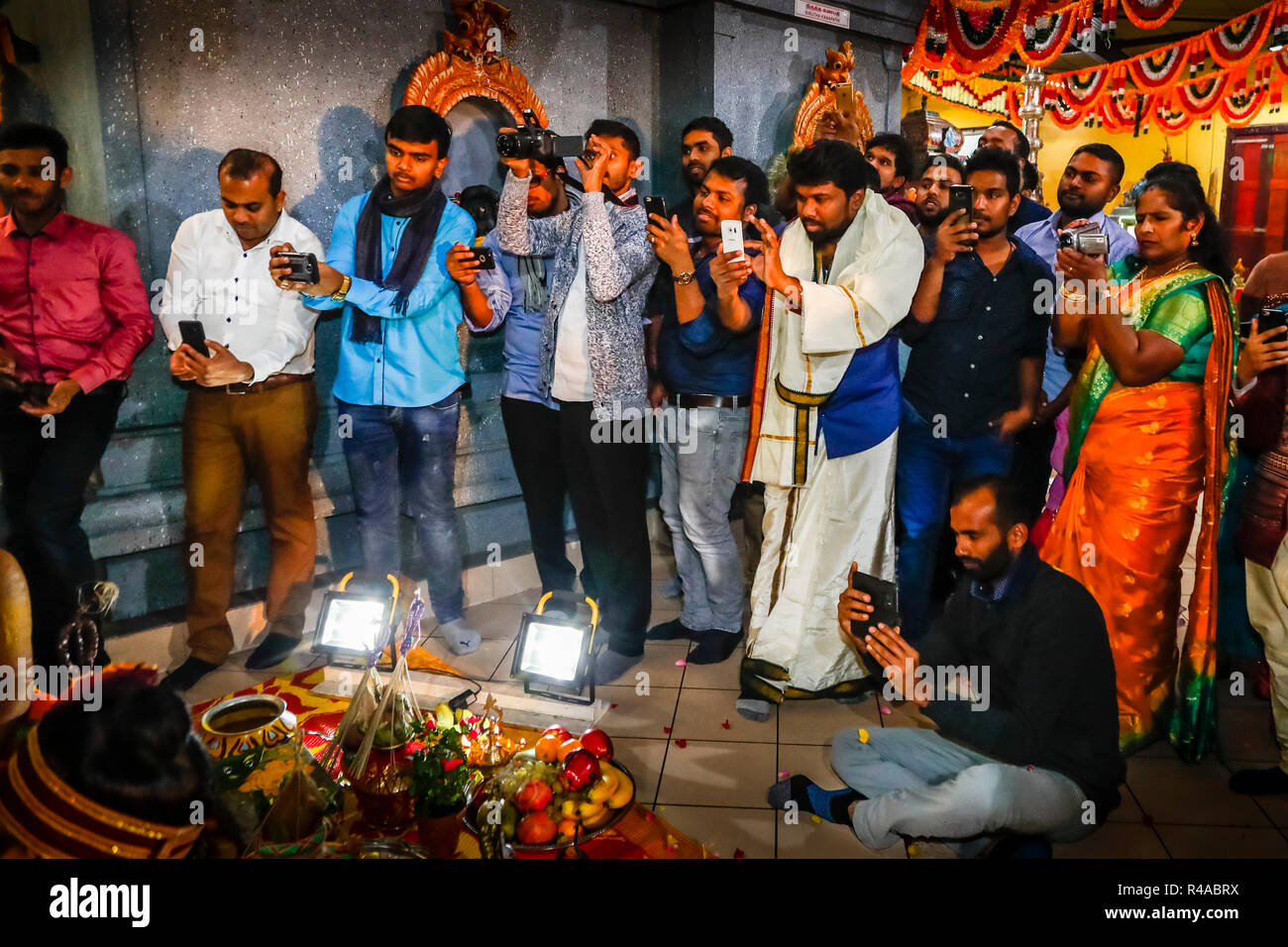 Il Tamil indù cerimonia di nozze in un tempio di Dortmund in Germania Foto Stock