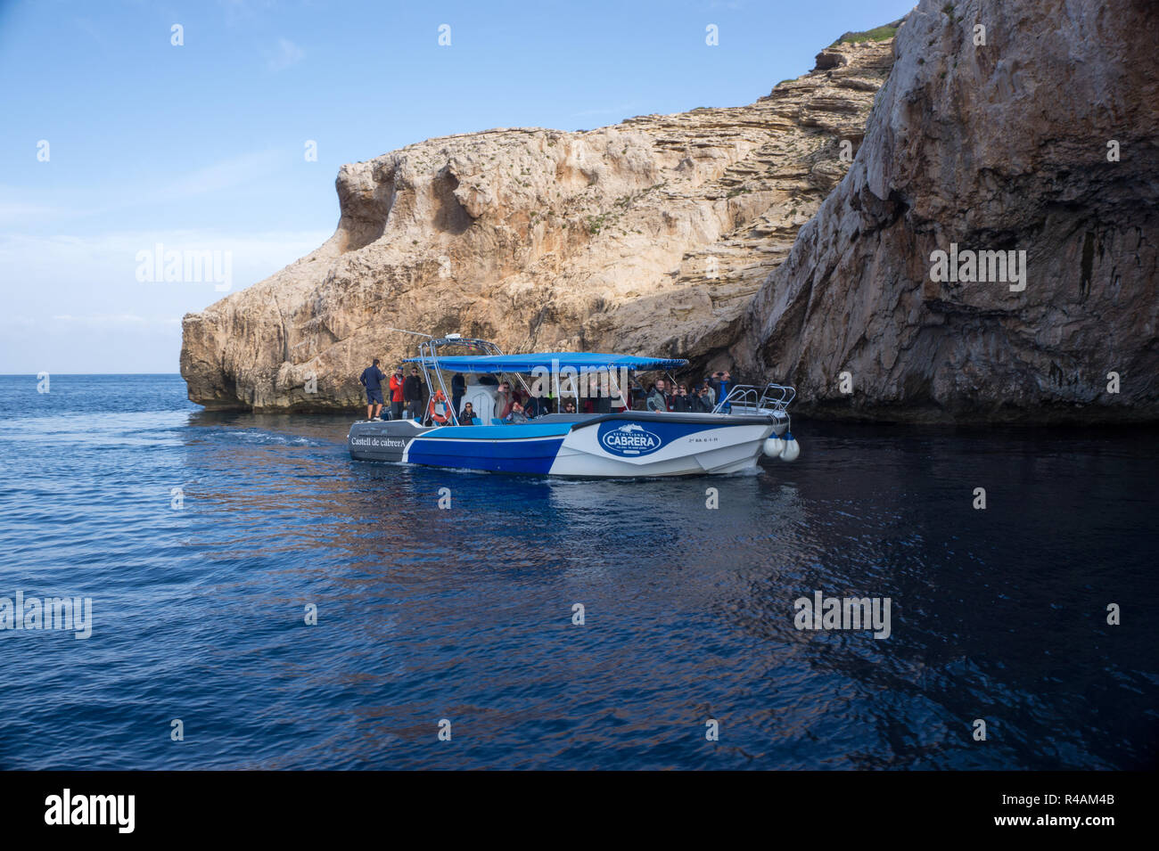 Visitatore in barca Cabrera Parco Nazionale, Spagna. Foto Stock