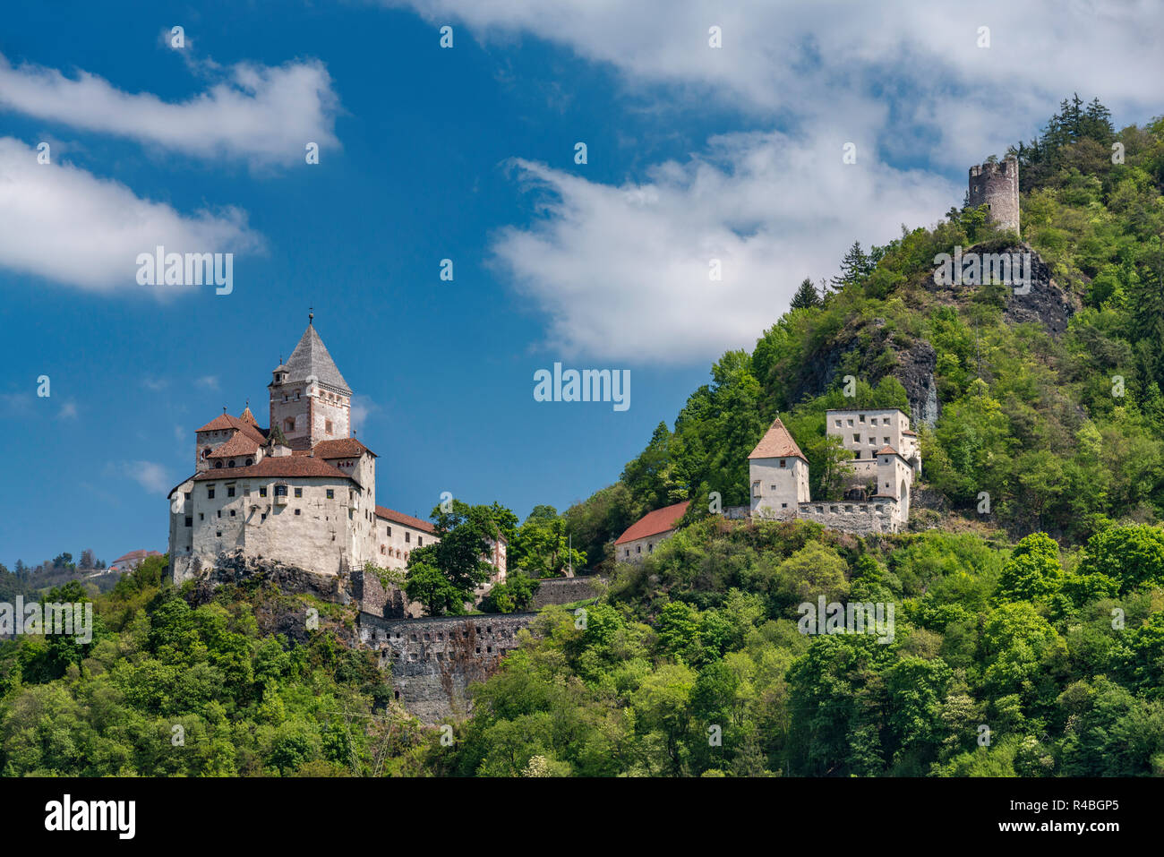 Castel Trostburg, del XIII secolo, il castello medievale di Ponte Gardena (Waidbruck), Valle Isarco, Trentino-Alto Adige, Italia Foto Stock