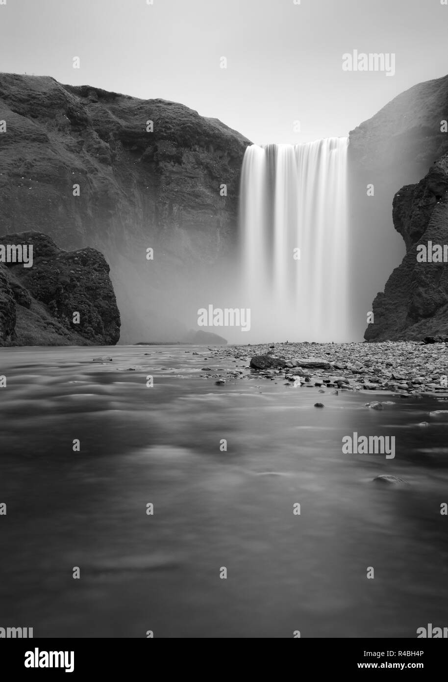 Islanda - cascata Skogafoss Foto Stock
