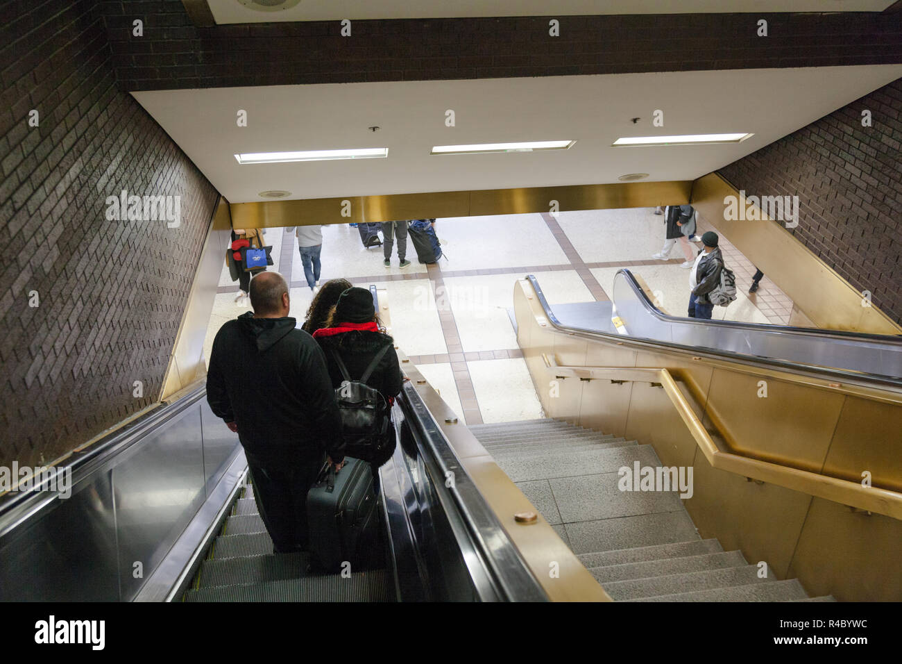 Port Authority Bus Terminal, 625 8th Avenue, New York City, NY, Stati Uniti d'America. Foto Stock