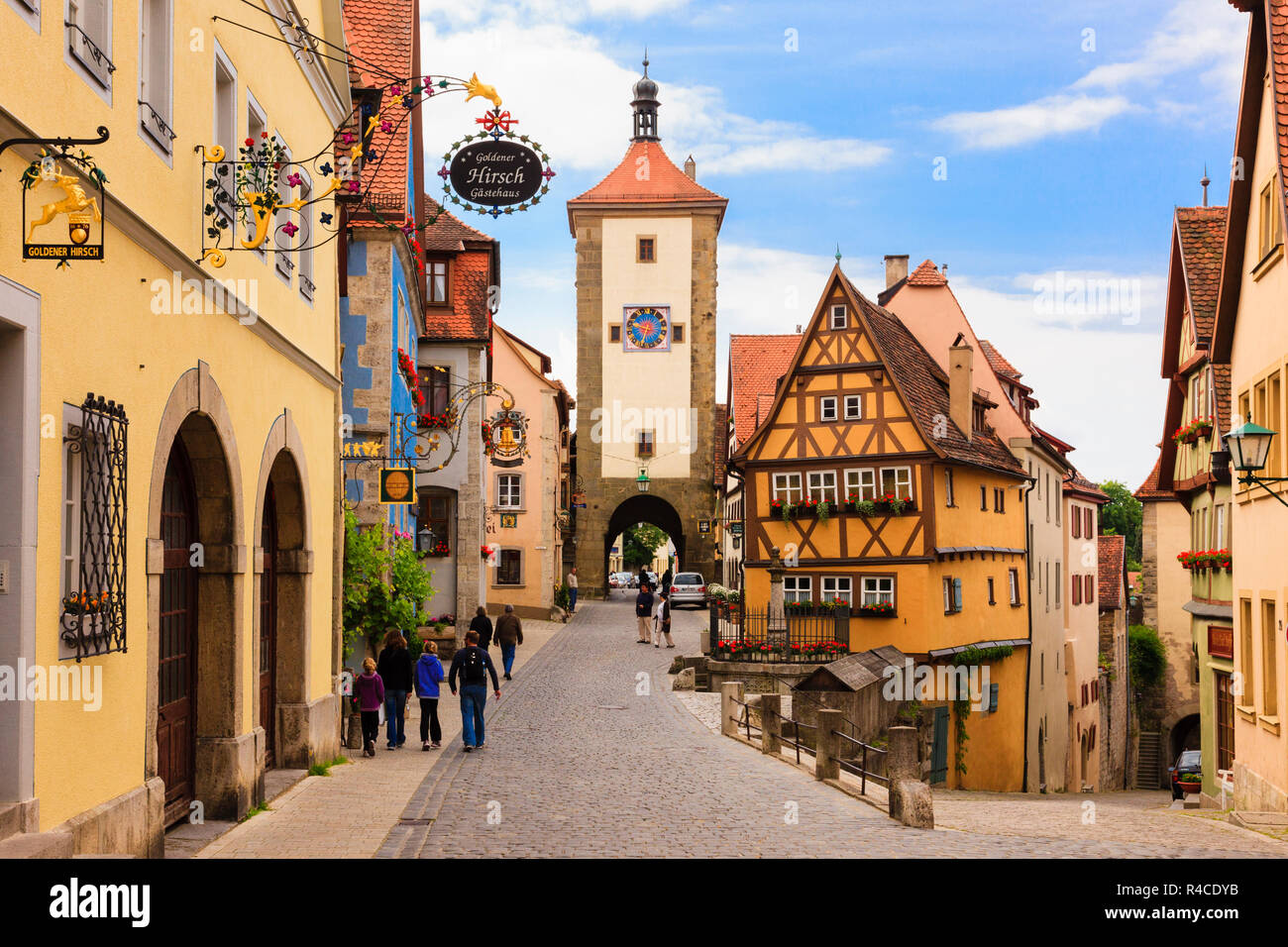 Plonlein con Siebersturm Siebers Torre di porta e graticcio edificio medievale nel centro storico. Rothenburg ob der Tauber, Baviera, Germania Foto Stock