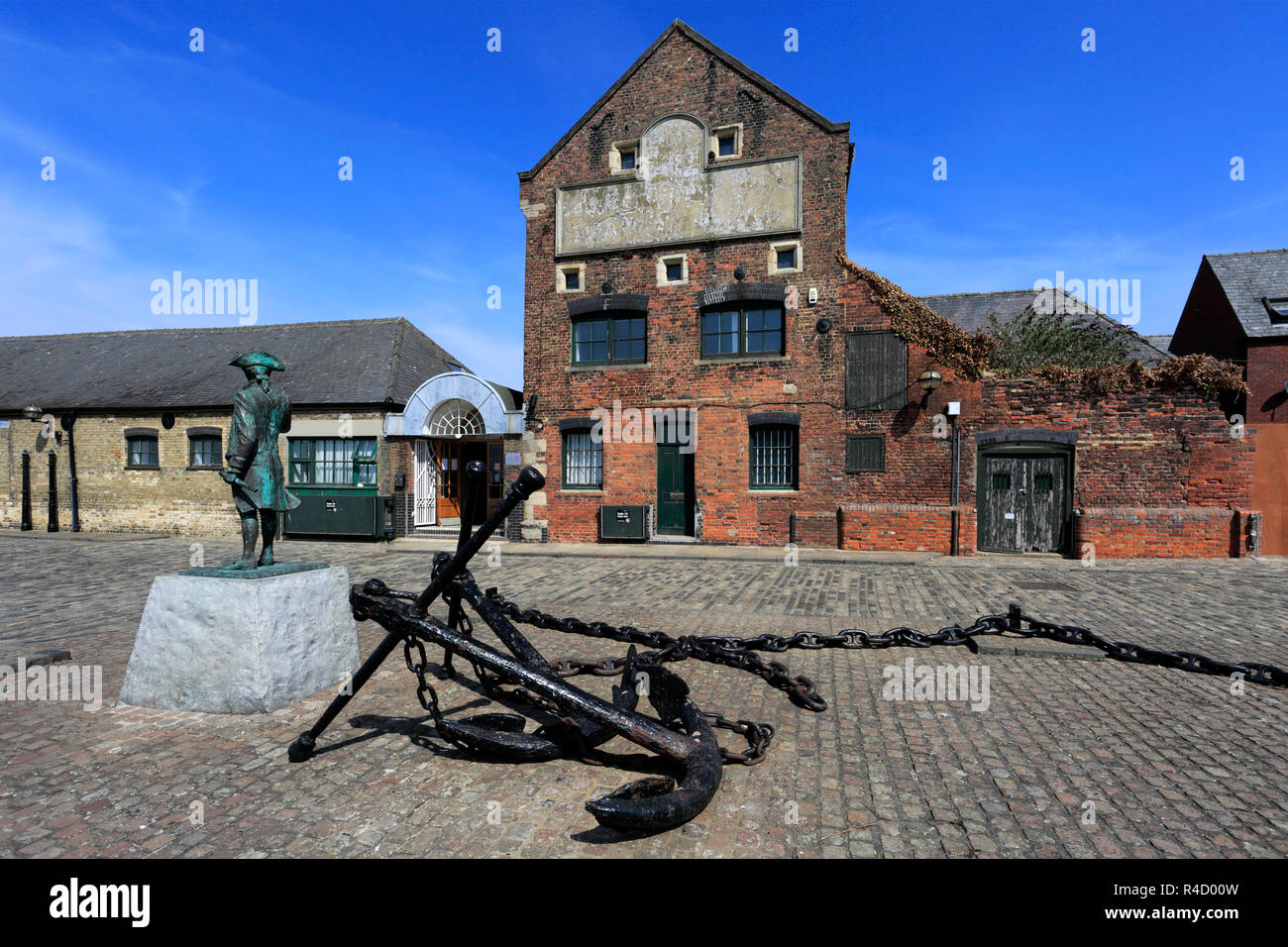 Statua commemorativa del Capitano George Vancouver Hereford Quays, Kings Lynn, North Norfolk, Inghilterra, Regno Unito Foto Stock