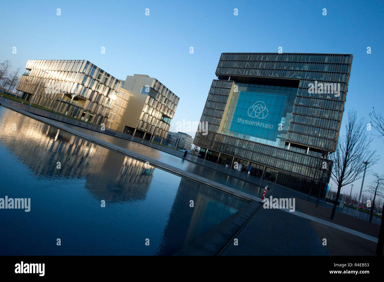 Mangiare, Deutschland. Xxi Nov, 2018. Il Quartier, la sede aziendale della ThyssenKrupp AG di Essen, vista esterna, panorama, generale, funzione, motivo laterale, bilancio conferenza stampa della ThyssenKrupp AG di Essen il 21.11.2018. | Utilizzo di credito in tutto il mondo: dpa/Alamy Live News Foto Stock