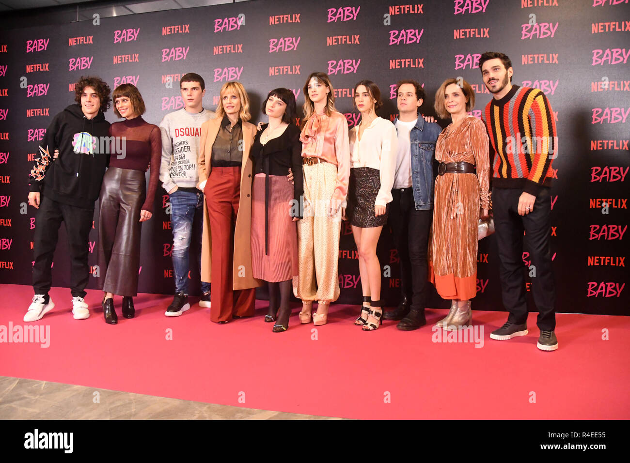 Roma 27 Nov 2018 - Cinema Giulio Cesare - Presentazione italiano originale serie Netflix 'Baby' Il cast Credito: Giuseppe Andidero Credito: Giuseppe Andidero/Alamy Live News Foto Stock