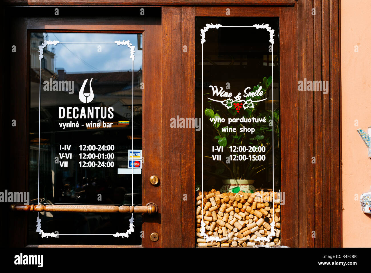 Decantus, Wine Shop. Vilnius, Contea di Vilnius, Lituania, paesi baltici, Europa. Foto Stock