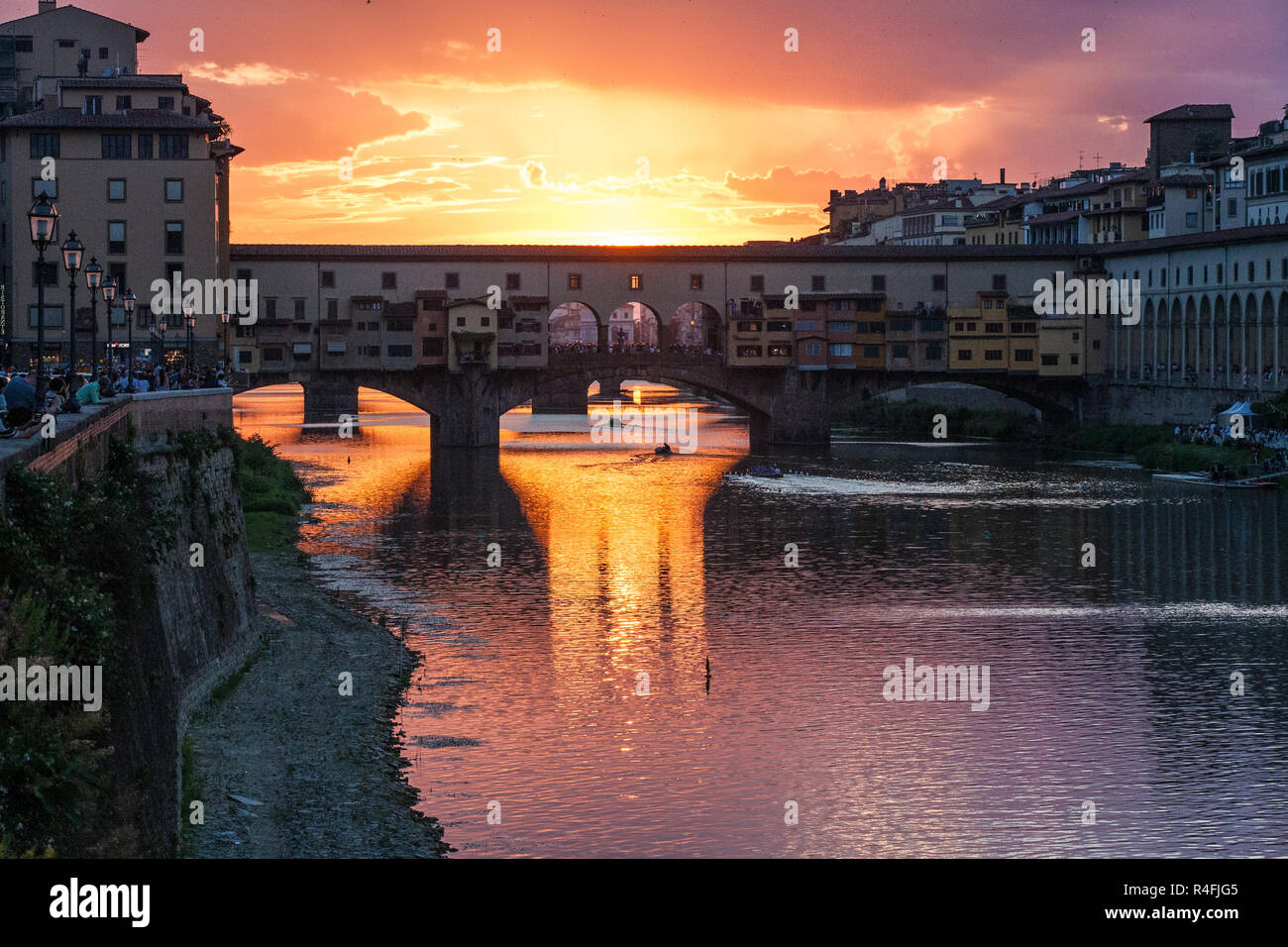 Ponte Vecchio Firenze Tramonto Foto Stock