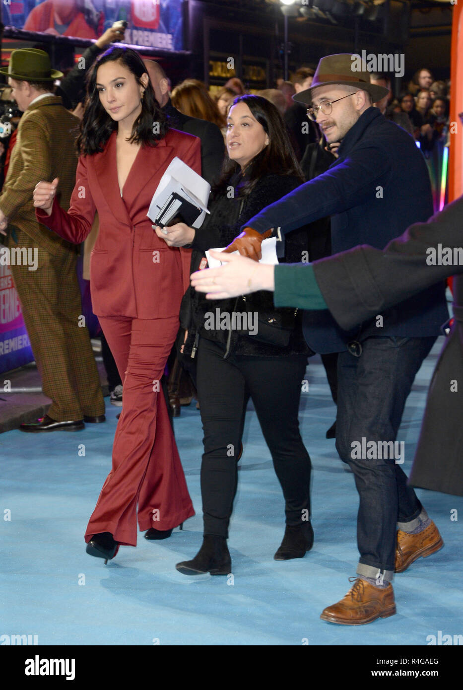 Foto deve essere accreditato ©Alpha premere 078237 25/11/2018 Gal Gadot Ralph rompe il Internet UK Premiere a Curzon Mayfair London Foto Stock