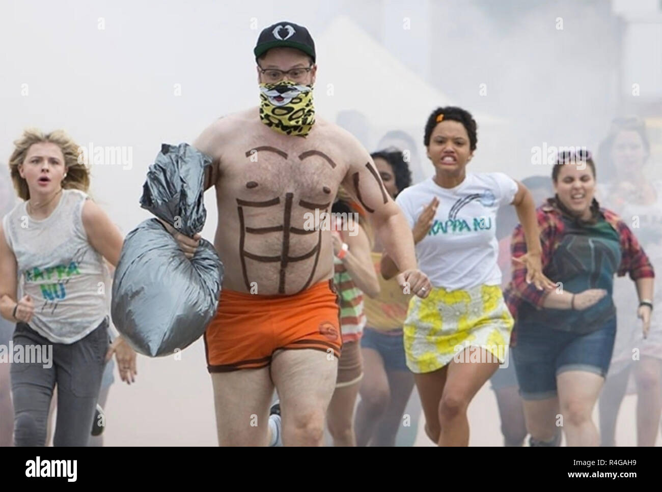 Paesi vicini 2: SORORITY RISING 2016 Pictutres universale film con Chloë Grace Moretz a sinistra e Seth Rogen Foto Stock