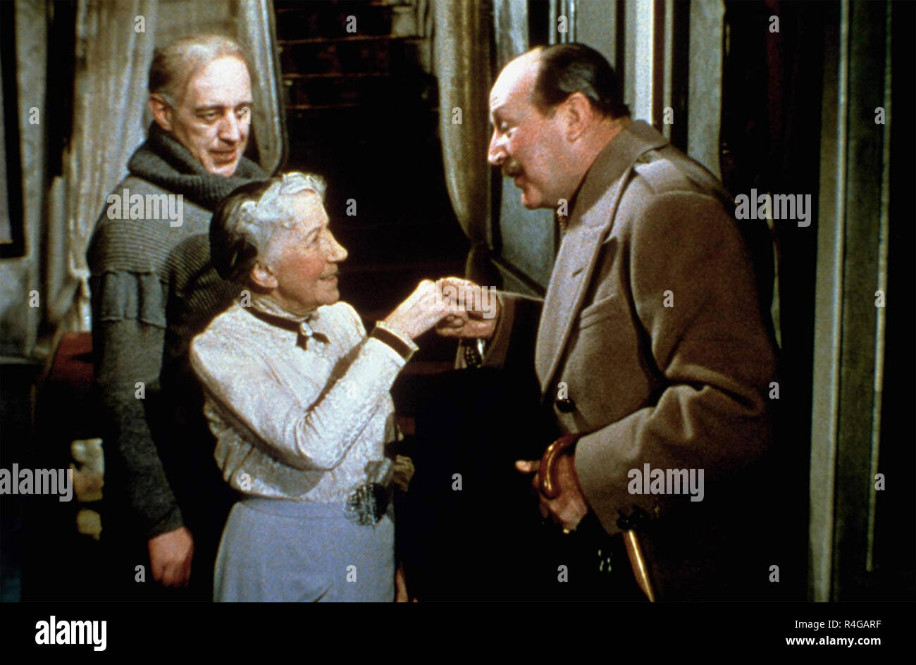 Il LADYKILLERS 1955 Ealing Studios con pellicola da sinistra: Alec Guinness, Katie Johnson,Cecil Parker Foto Stock