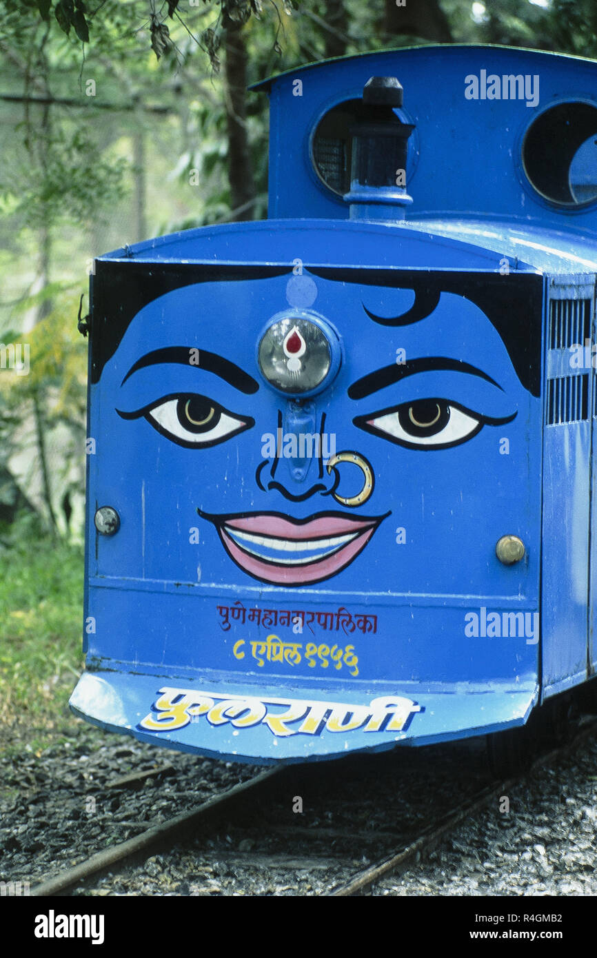 Fulrani toy train allo zoo, parco Peshwe di Pune, Maharashtra, India, Asia Foto Stock