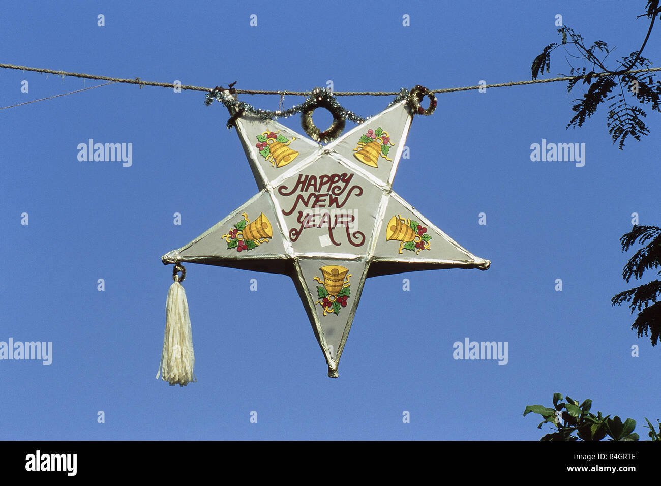 Forma a stella lanterna per la festa di Natale, Borivali, Mumbai, India, Asia Foto Stock