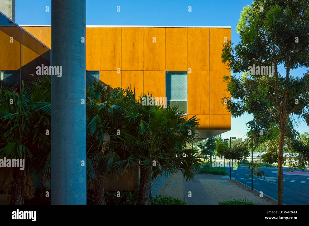 Bel colore arancione ospedale in Australia Foto Stock