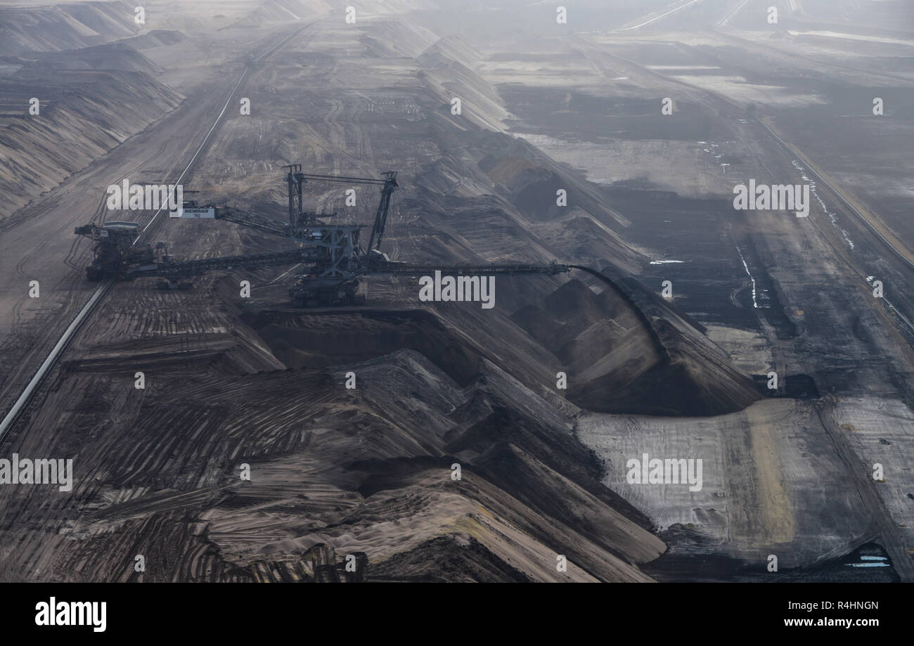 Brown del carbone a cielo aperto delle miniere, Garzweiler I, Rhenish carbone marrone distretto, Reno cerchio di Neuss, Renania settentrionale-Vestfalia, Germania, Braunkohletagebau, rhei Foto Stock