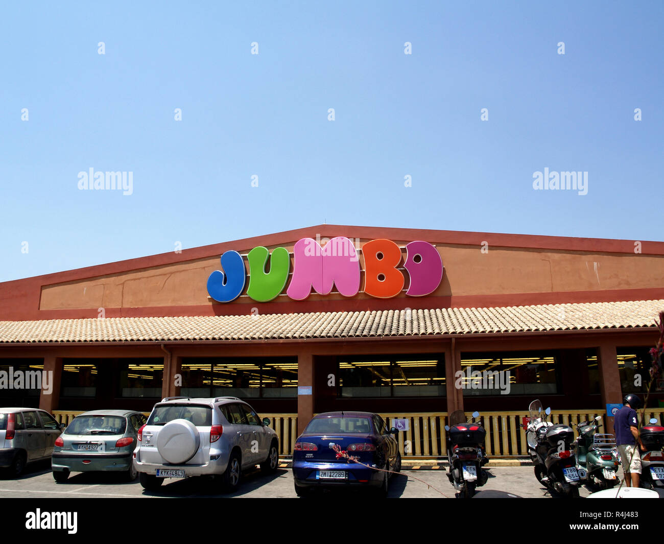 Jumbo negozi nella città di Corfù, Corfu, Grecia Foto Stock