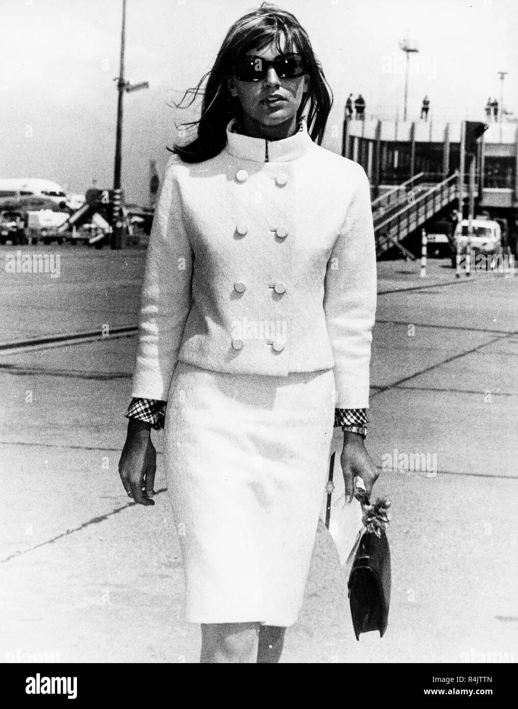 Catherine Spaak, aeroporto di Roma, 1966 Foto Stock