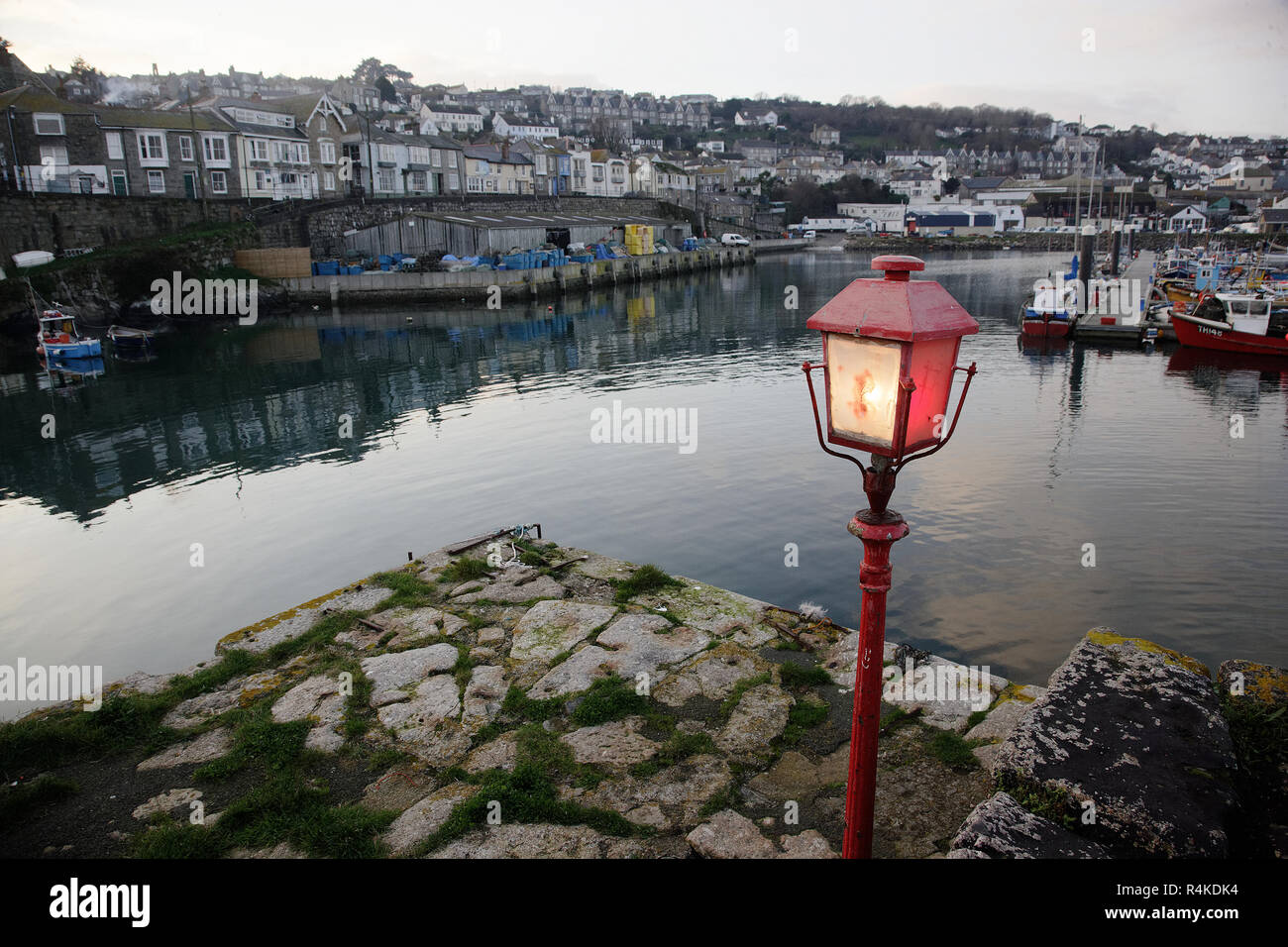 Newlyn villaggio ed un porto Cornwall Regno Unito Cornwall, Regno Unito. Foto Stock