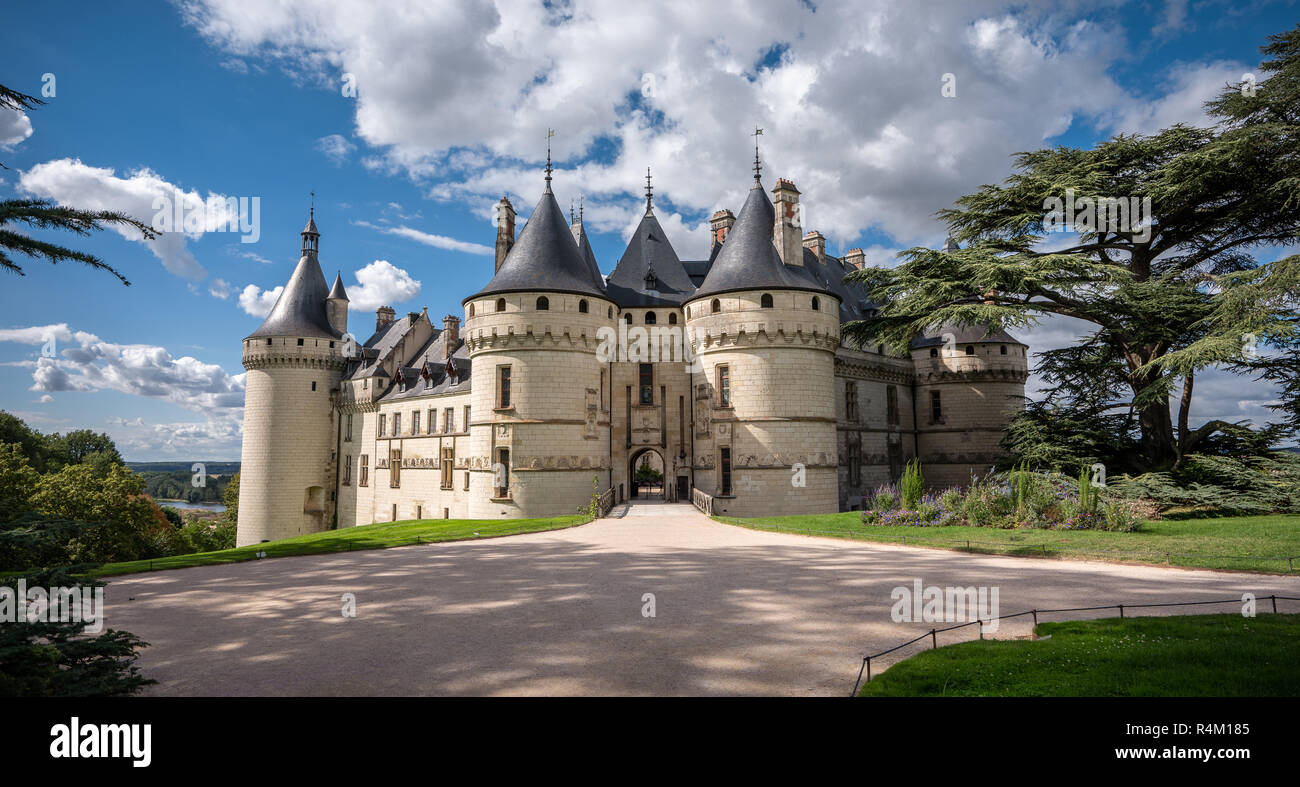 Esterno un ampio angolo di visione di Chateau Chaumont nella Valle della Loira in Francia. Foto Stock