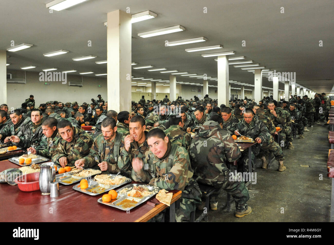 Kabul, Kabul/ Afghanistan - circa 2008: Il militare di Kabul il centro di formazione è un centro di formazione per l'Afghanistan forze armate. Foto Stock