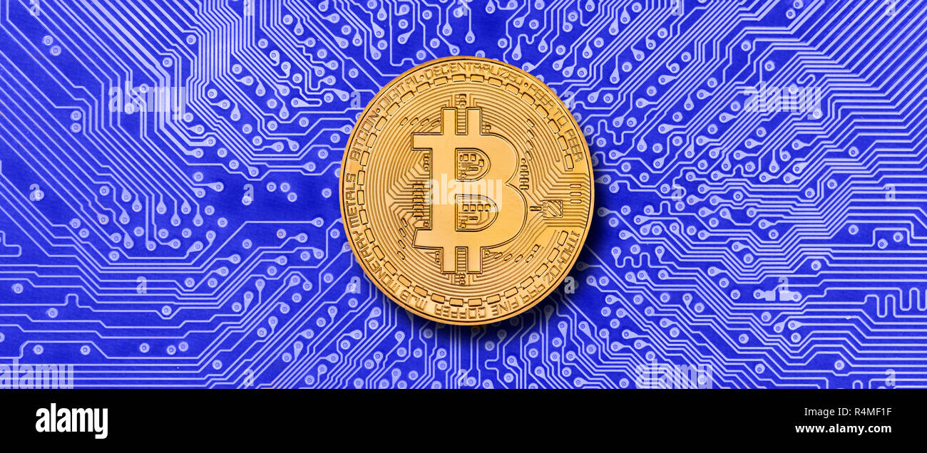Cryptocurrency bitcoin posa sulla rete di computer Foto Stock