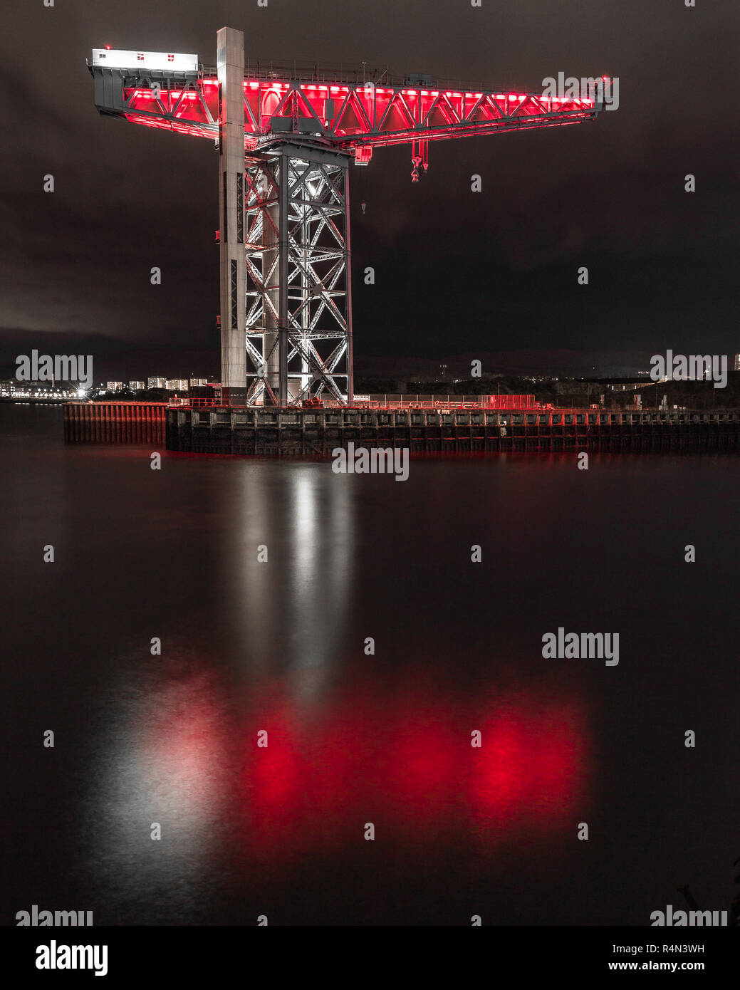 La Titan Crane sul fiume Clyde, Clydebank, Glasgow, Scotland, Regno Unito Foto Stock