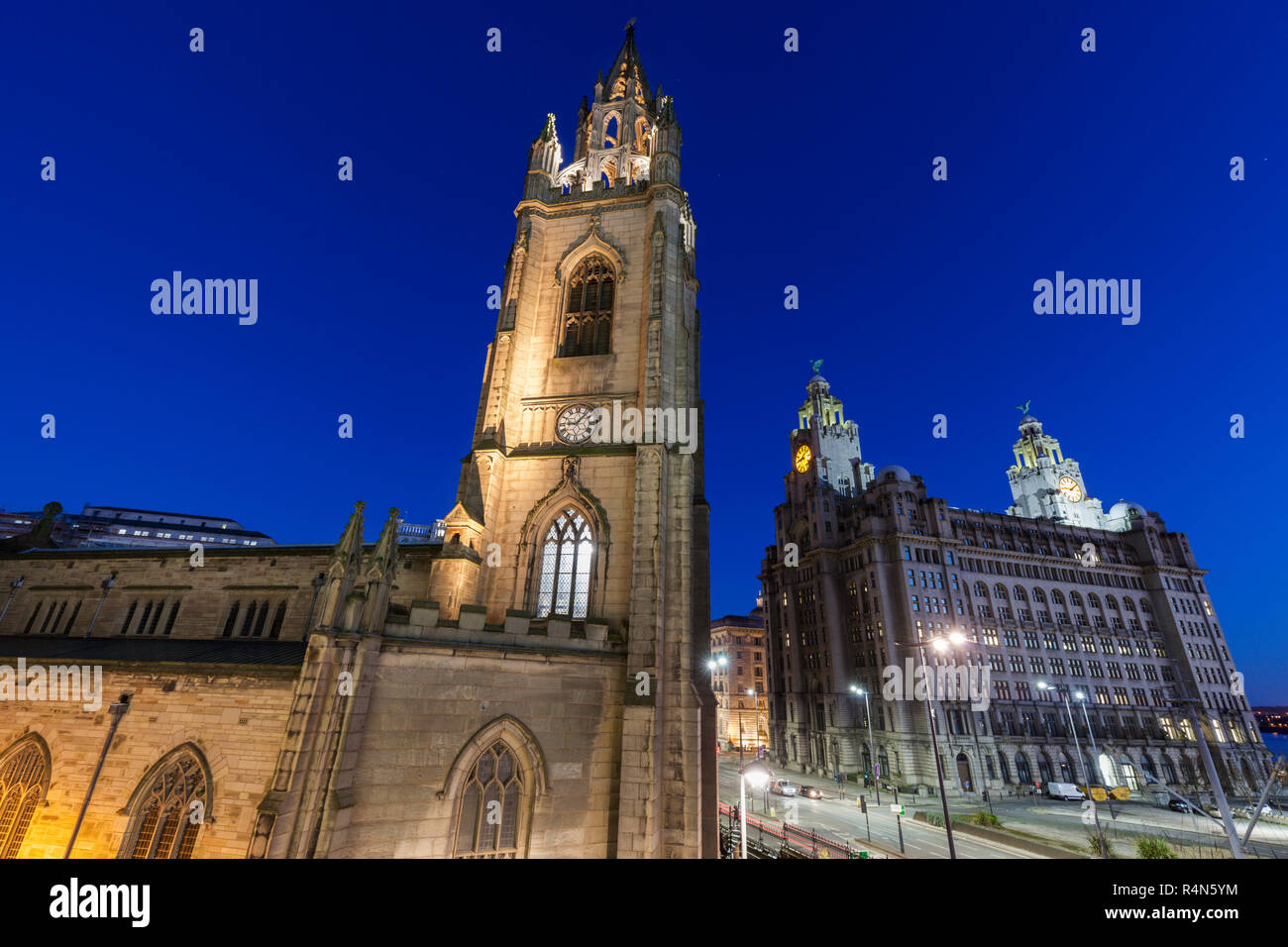 La Madonna e la chiesa di San Nicola di Liverpool, in Inghilterra Foto Stock