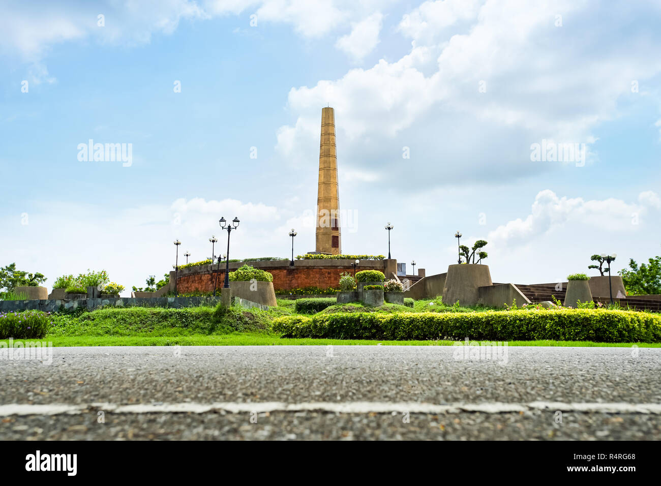 Vecchio Mulino statua nella Royal-avviato Pak Phanang Bacino del fiume per lo sviluppo di un progetto, Nakhon Si Thammarat, Thailandia. Foto Stock