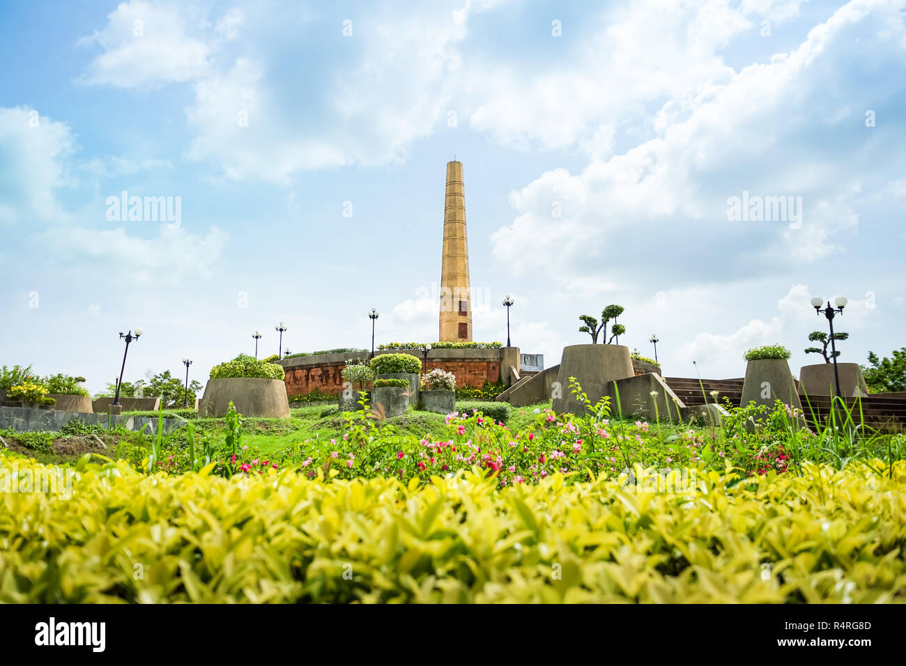 Vecchio Mulino statua nella Royal-avviato Pak Phanang Bacino del fiume per lo sviluppo di un progetto, Nakhon Si Thammarat, Thailandia. Foto Stock