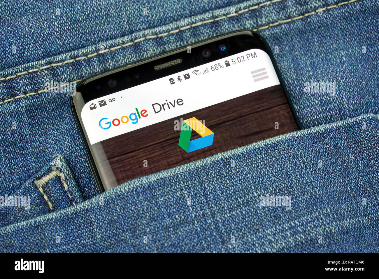 MONTREAL, Canada - 4 ottobre 2018: Google Drive app su s8 schermo. Google Drive è basato su cloud di storage dei file. Google è una tecnologia americana compan Foto Stock