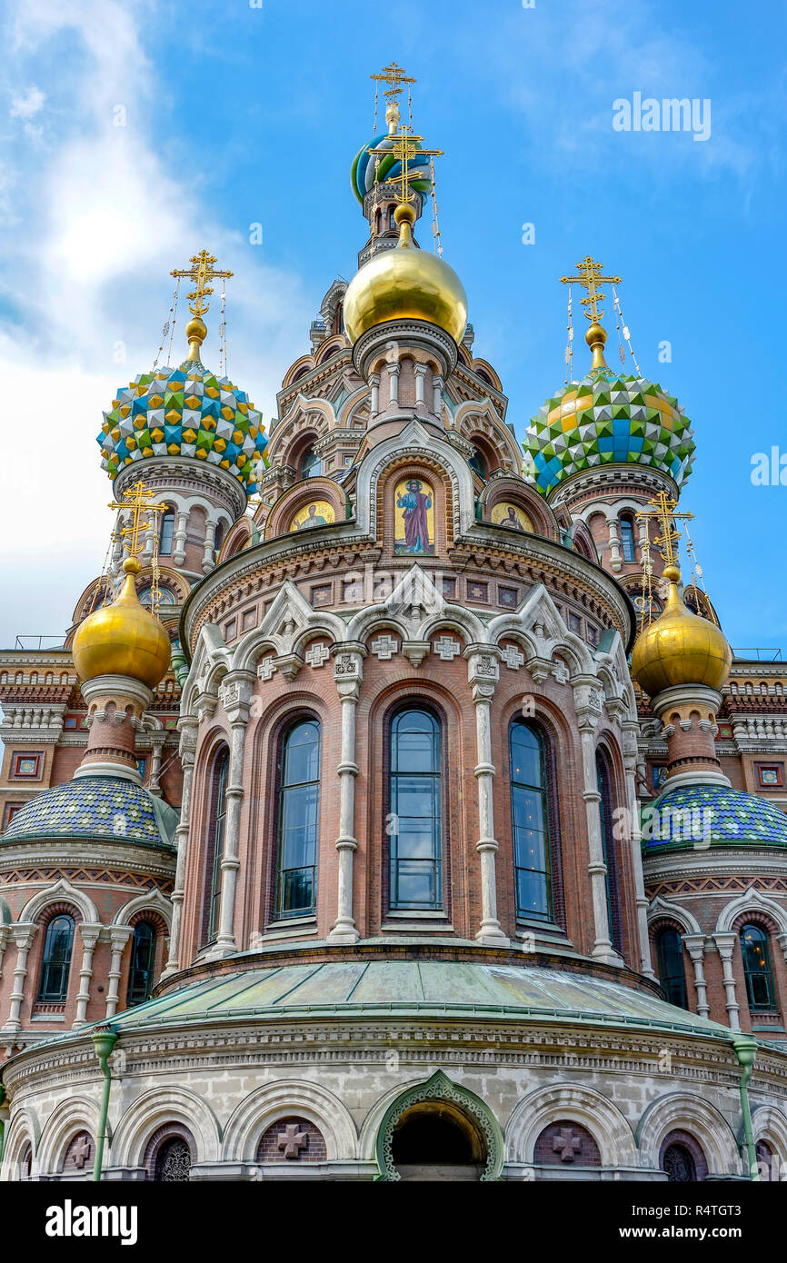 Vecchia Cattedrale della Resurrezione del Salvatore sul Sangue versato a San Pietroburgo costruita sul luogo dove lo zar Alessandro II fu assassinato Foto Stock