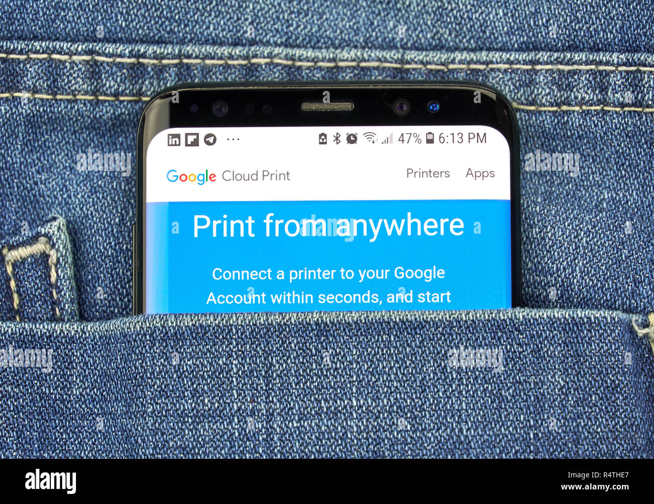 MONTREAL, Canada - 4 ottobre 2018: Google Cloud Stampa app su s8 schermo. Cloud Stampa è un servizio di Google che consente agli utenti di stampare da qualsiasi applicazione in qualsiasi c Foto Stock