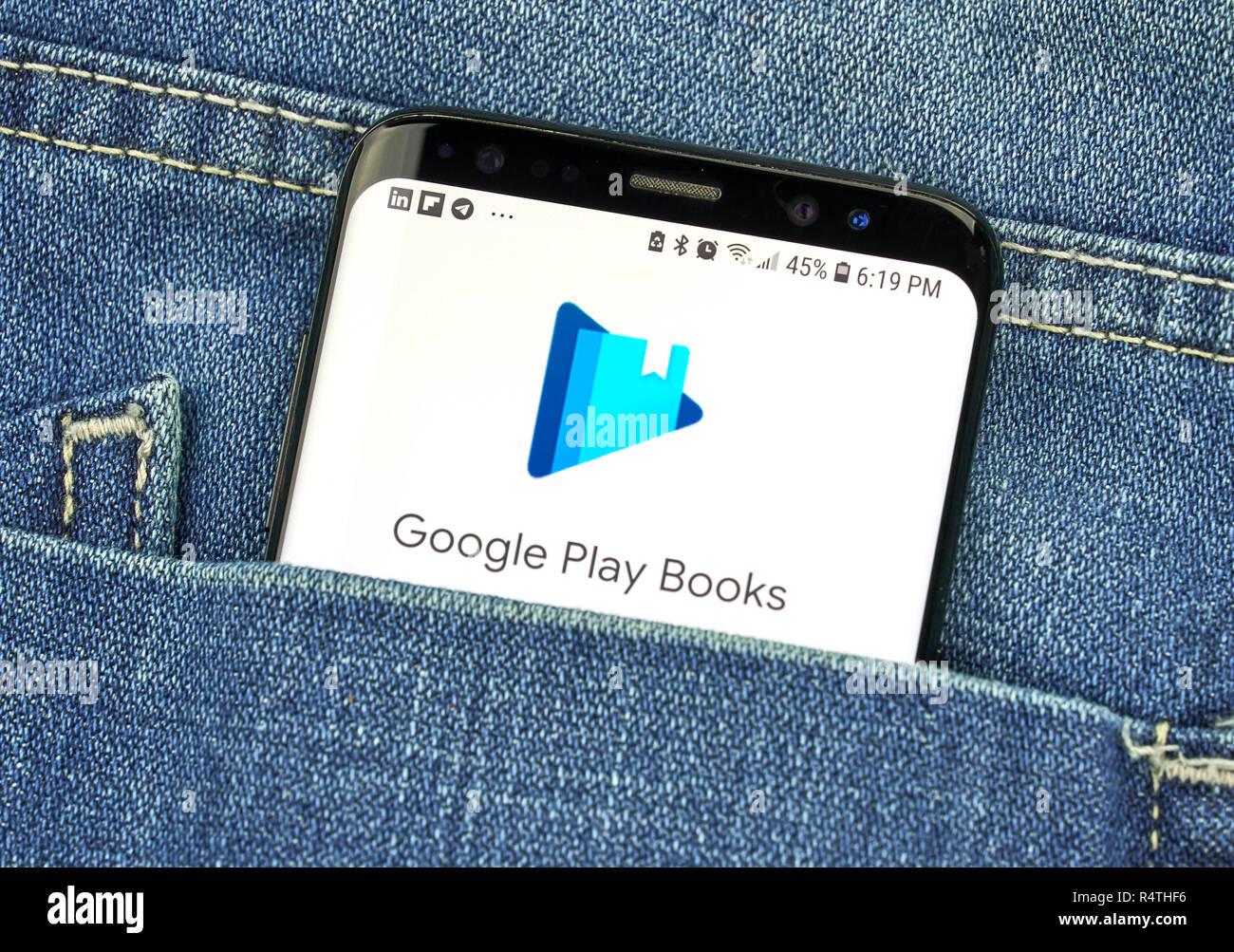 MONTREAL, Canada - 4 ottobre 2018: Google riprodurre libri app su s8 schermo. Gioco di Google Libri è una distribuzione digitale Servizio di ebook. Foto Stock