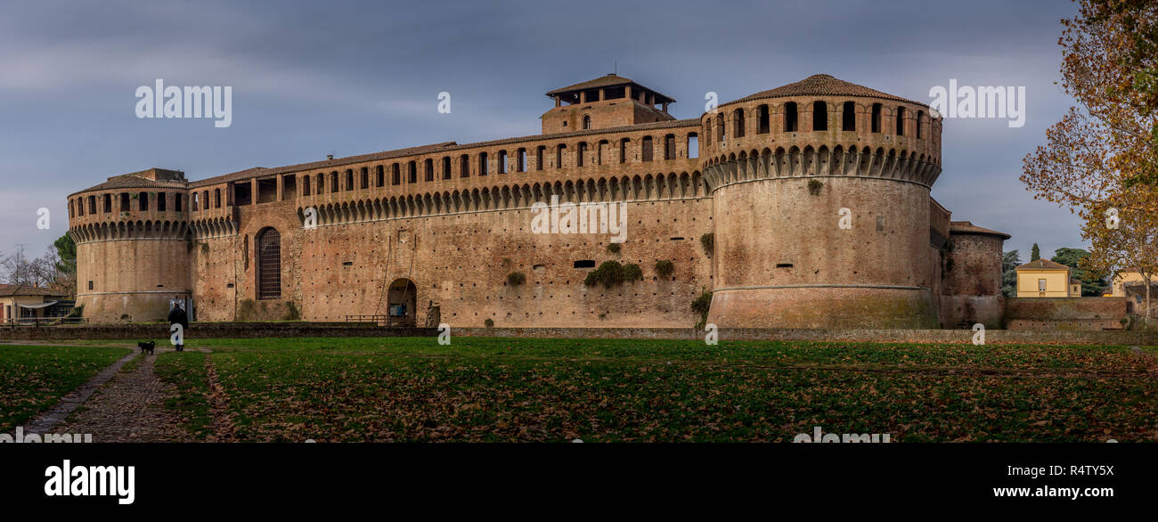 Rocca Sforzesca di Imola in Emilia Romagna vicino a Bologna La città è famosa anche per la Formula 1 Gran Premio di San Marino Foto Stock