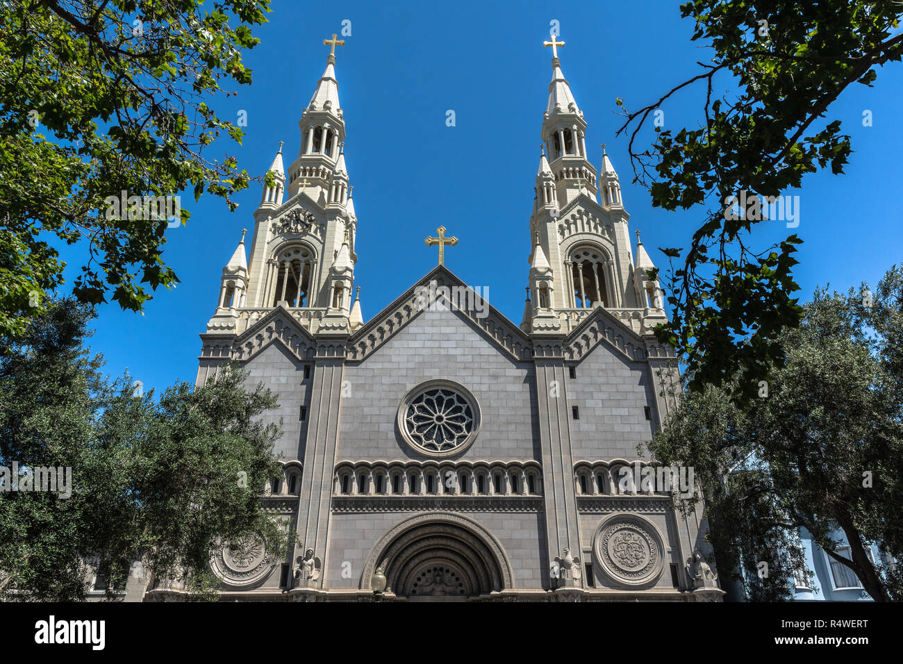 San Francisco, California, Stati Uniti d'America - 12 Giugno 2018 : San Pietro e Paolo Chiesa di nocciola Street Foto Stock