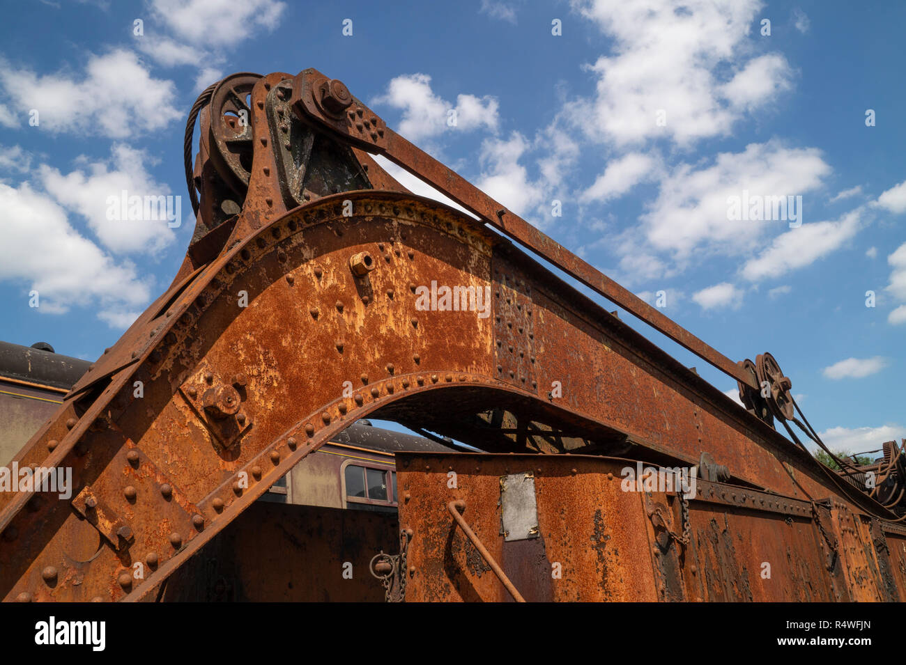 Il braccio del GWR No.2 ripartizione del vapore gru (1908) in attesa di restauro a East Somerset Railway Foto Stock