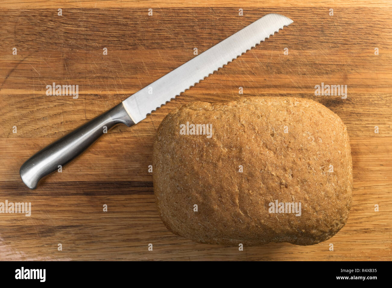 Affettare il pane Foto Stock