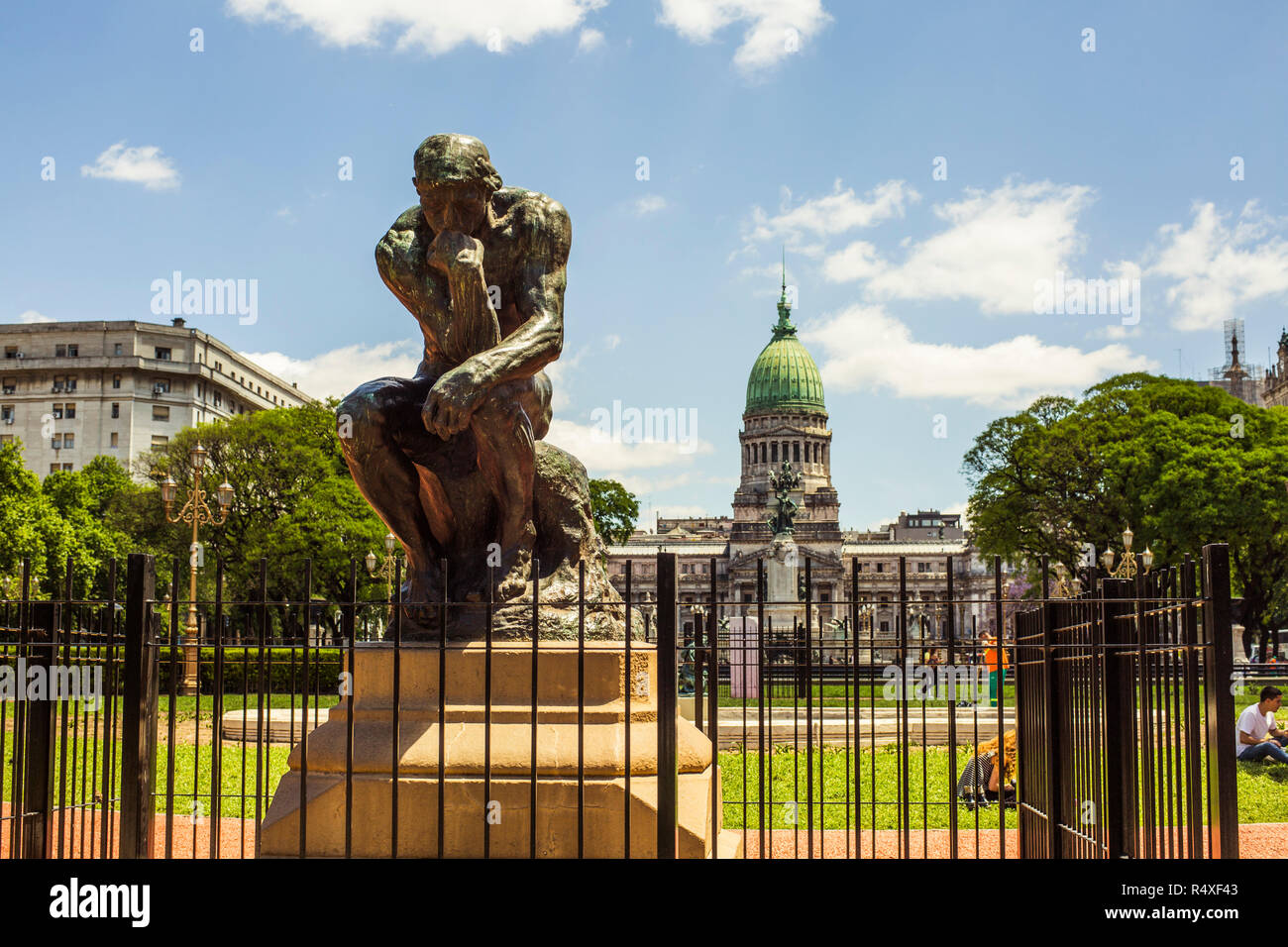 Il pensatore statua da Rodin a Buenos Aires, Argentina Foto Stock