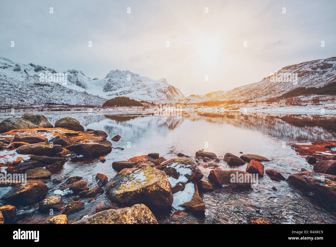 Fiordo del tramonto in inverno Foto Stock