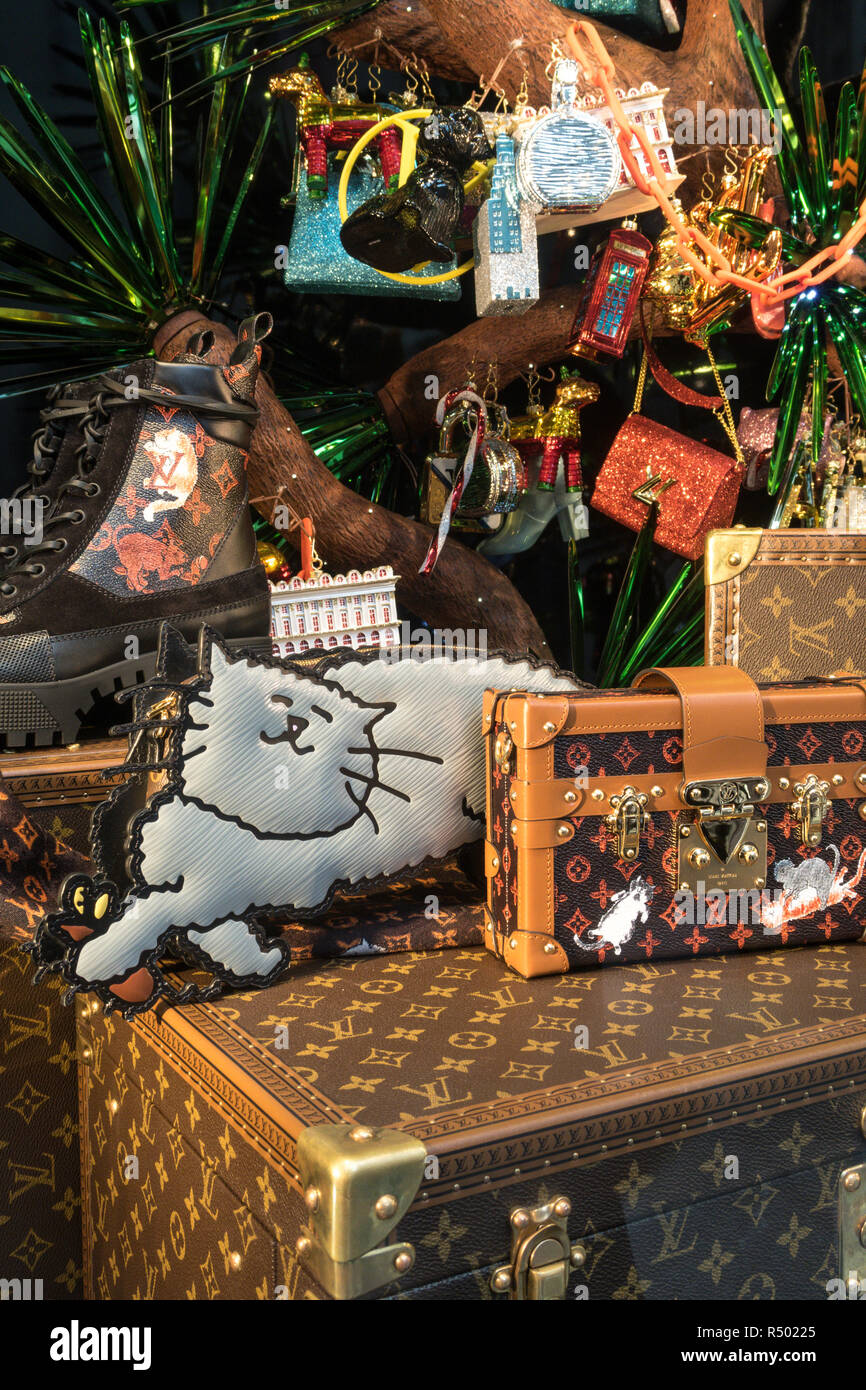 Louis Vuitton finestra vacanze di Fifth Avenue e la 57th Street, New York, Stati Uniti d'America Foto Stock