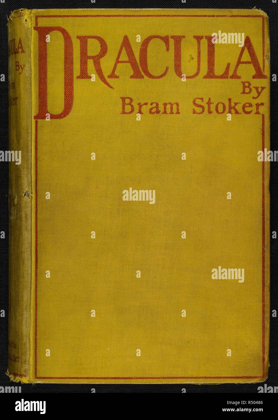 Coperchio anteriore del romanzo 'Dracula' da Bram Stoker. Dracula. [Un racconto.]. A. Constable & Co.: Westminster, 1897. Prima edizione. Coperchio giallo / il legame. Fonte: Cup.410.f.718. Lingua: Inglese. Foto Stock