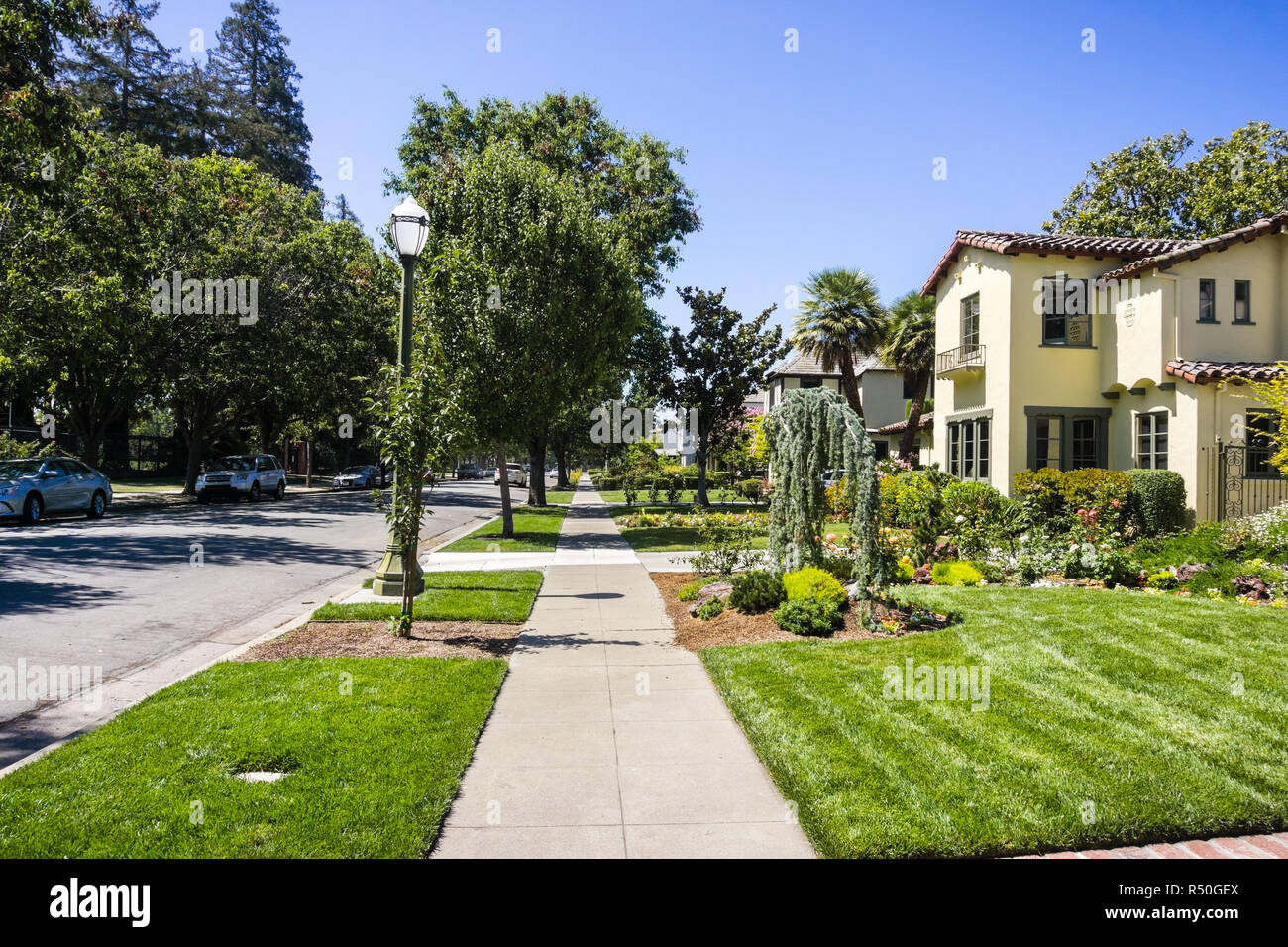 Il paesaggio nel Giardino di Rose di quartiere residenziale di San Jose, South San Francisco Bay Area, California Foto Stock