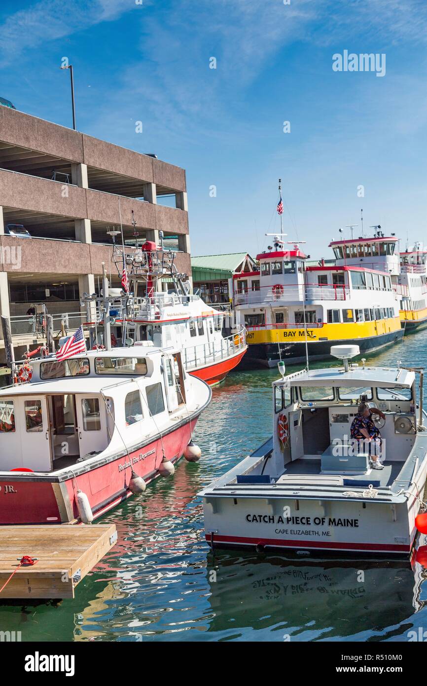 Barche da pesca e traghetti in Portland Maine Foto Stock
