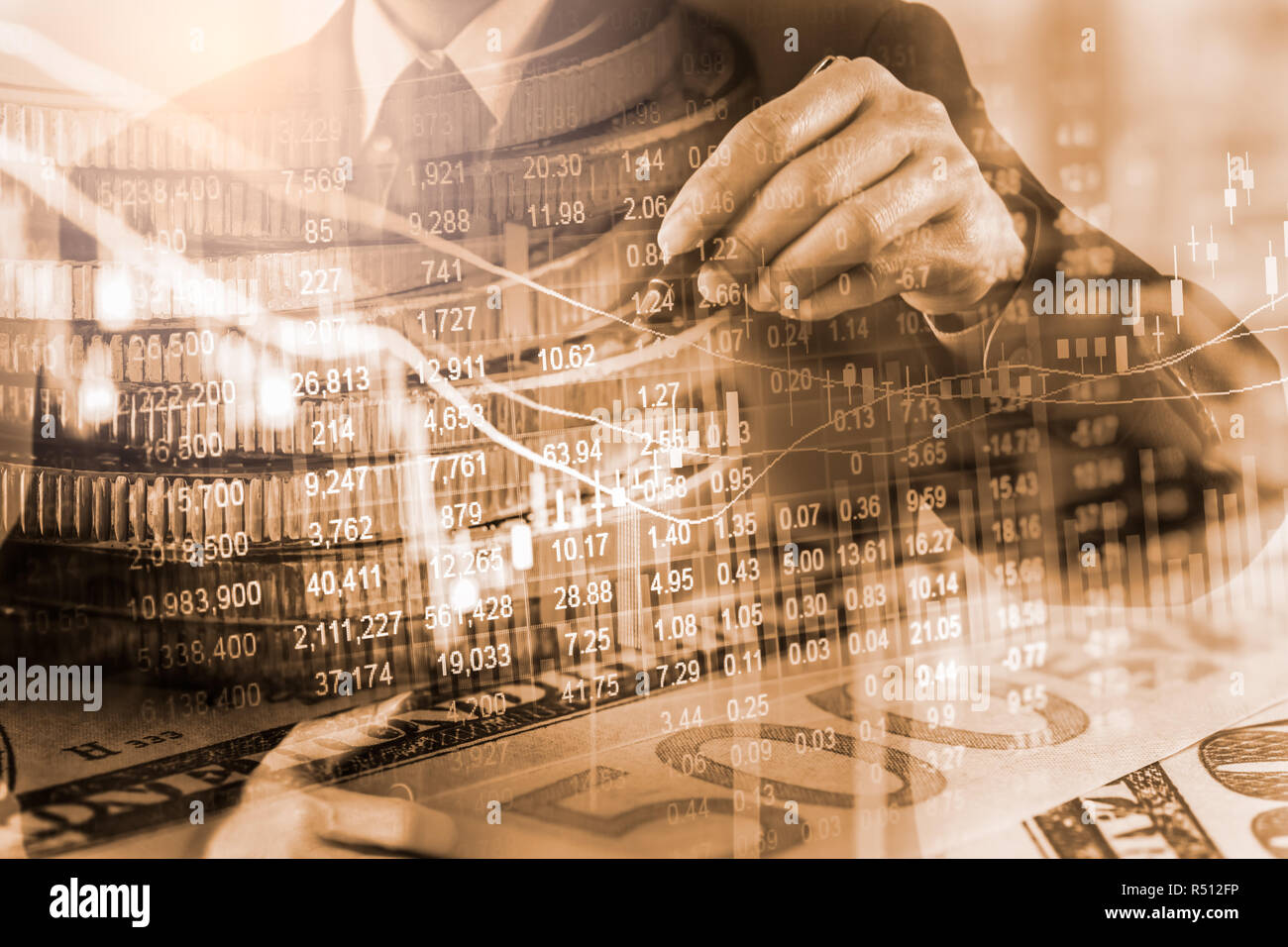 La doppia esposizione dell'Imprenditore e mercato azionario o forex grafico adatto per gli investimenti finanziari concetto. Economia sullo sfondo delle tendenze per l'idea di business e Foto Stock